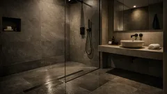 Doccia a filo pavimento: pro e contro della walk-in che fa sembrare il bagno più grande